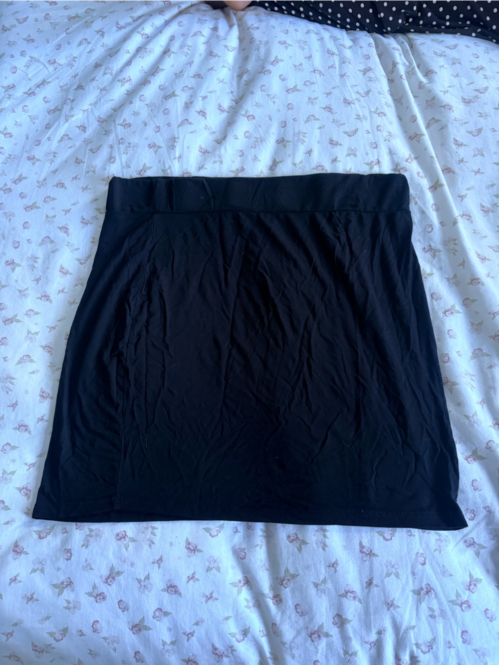 Black stretchy skirt